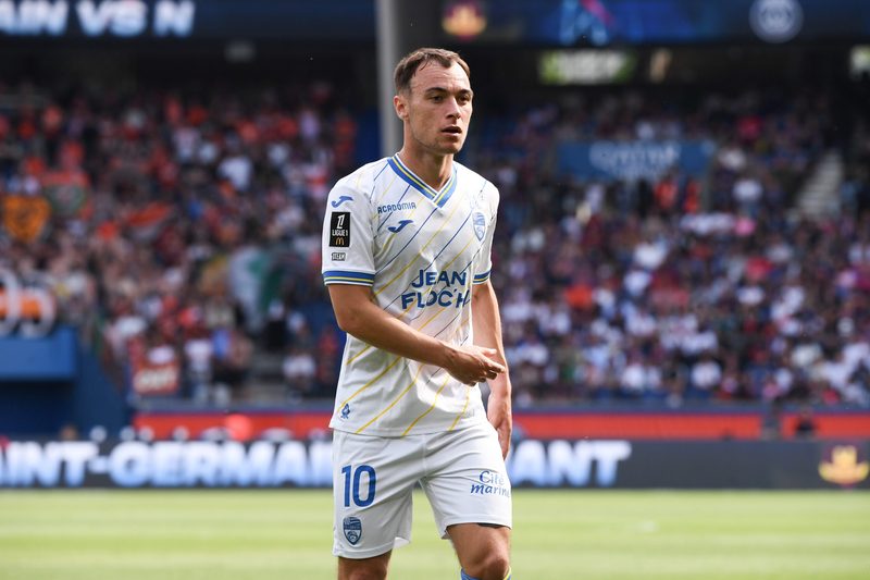 Pablo Pagis rejoint le Paris FC : un renfort de choix pour l'attaque
