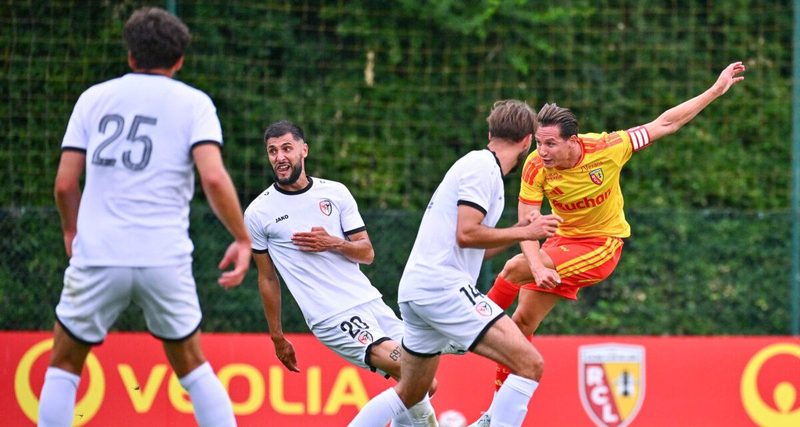 Ligue 2 : Le Dunkerque triomphe face au Standard, Boulogne s'incline contre le RC Lens