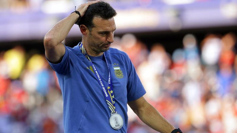 Scaloni in lacrime: "Argentina di guerrieri, difficile ricreare questo gruppo"
