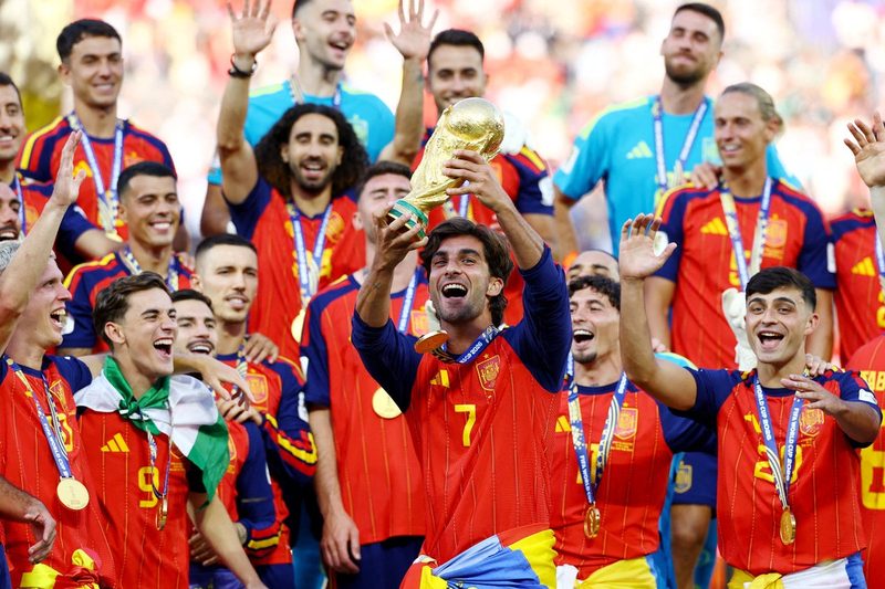 Spain Claims World Cup Glory, Defeats Disappointing Argentina in Final Showdown