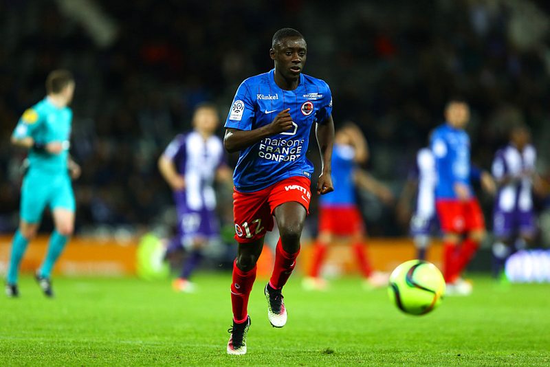 Le SM Caen officialise le retour de Dennis Appiah, ancien du FC Nantes