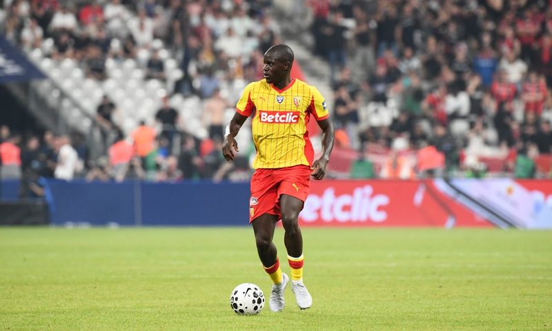 L'OM doit abandonner la piste Malang Sarr, un choix financier en faveur de Neom SC