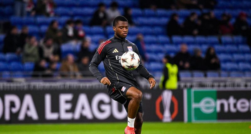 L'AJ Auxerre sécurise un jeune espoir, Troyes en quête de renforts offensifs