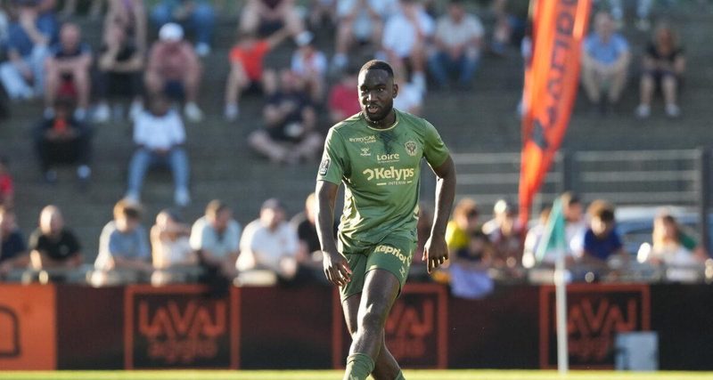 L'AS Saint-Étienne écarte quatre joueurs avant le match contre les Rangers