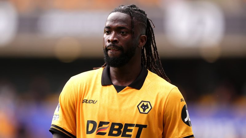 Le clash à Wolverhampton : Tolu Arokodare refuse de quitter le terrain, l'entraînement annulé