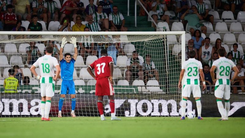 El Sevilla conquista el Trofeo Puertas de Córdoba tras una intensa tanda de penaltis