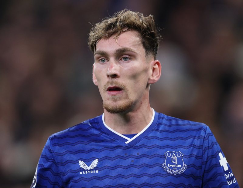 Everton Fans Set £100m Price Tag for Midfield Star James Garner Amid Villa Interest