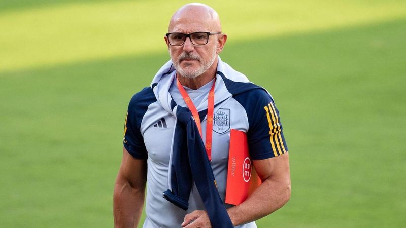 Luis de la Fuente revela su secreto para mantener unos bíceps impresionantes a los 65 años