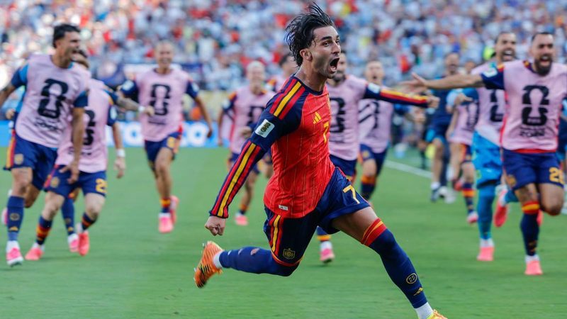 Pedro Porro destaca la salud mental tras el Mundial y apoya a Ferran Torres