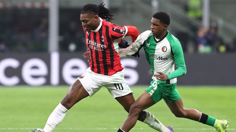 Nottingham Forest intensiviert Verhandlungen um Givairo Read von Feyenoord