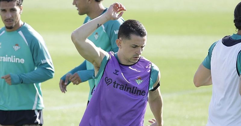 Fidalgo se une a la pretemporada del Betis tras su paso por el Mundial