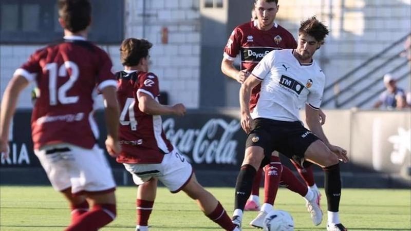 Valencia CF enfrenta serios desafíos en su once titular a días del inicio de LaLiga