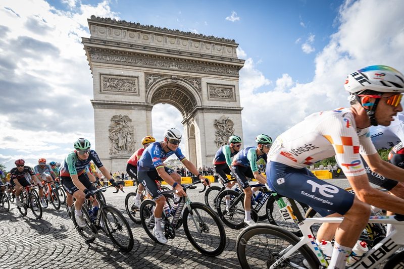 Parigi sogna una nuova classica: il Sindaco propone una corsa dopo il Tour