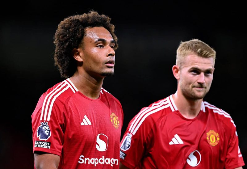 Manchester Uniteds Abwehrprobleme: De Ligt und Martínez vor Saisonstart fraglich