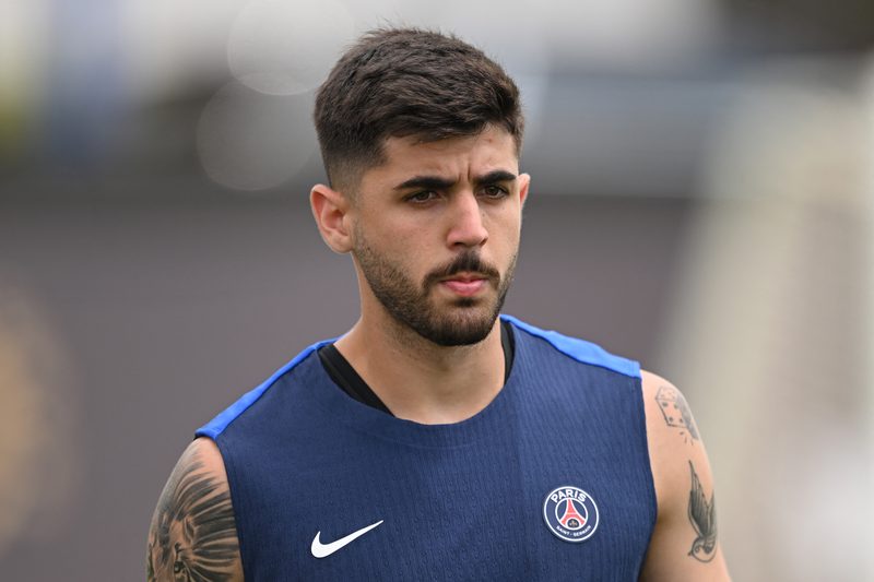 PSG inicia pré-temporada sem jogadores da Copa do Mundo e mira reforços no mercado