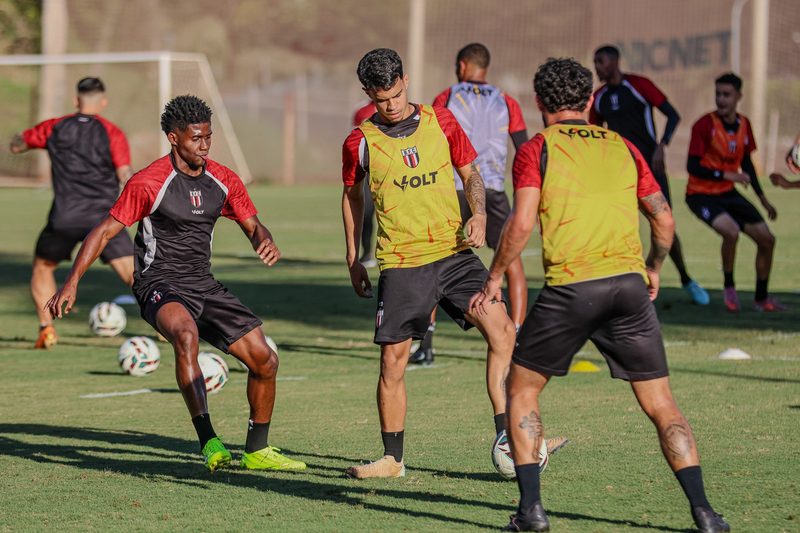 Botafogo-SP revela talentos da base e ganha força na Série B
