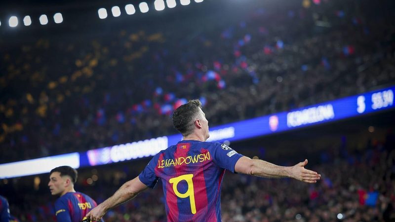 Lewandowski rechazó 200 millones por seguir en el Barça, según su agente Pini Zahavi