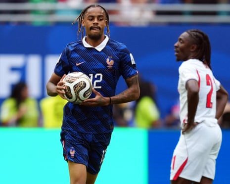 Arsenal and Liverpool Compete for Bradley Barcola Amidst Transfer Buzz