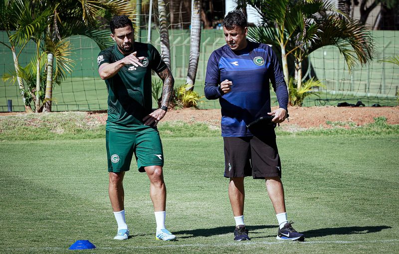 Goiás se prepara para duelo crucial contra Londrina após derrota para América-MG