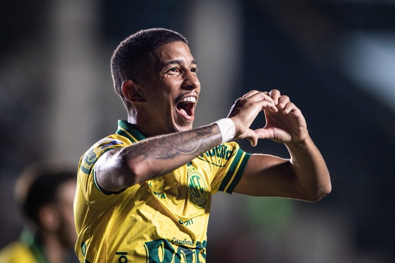 Igor Formiga se destaca e se torna artilheiro do Mirassol com 5 gols na temporada