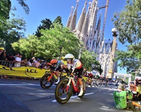 Ineos Faces Harsh Realities as Geraint Thomas Navigates Tough Tour de France