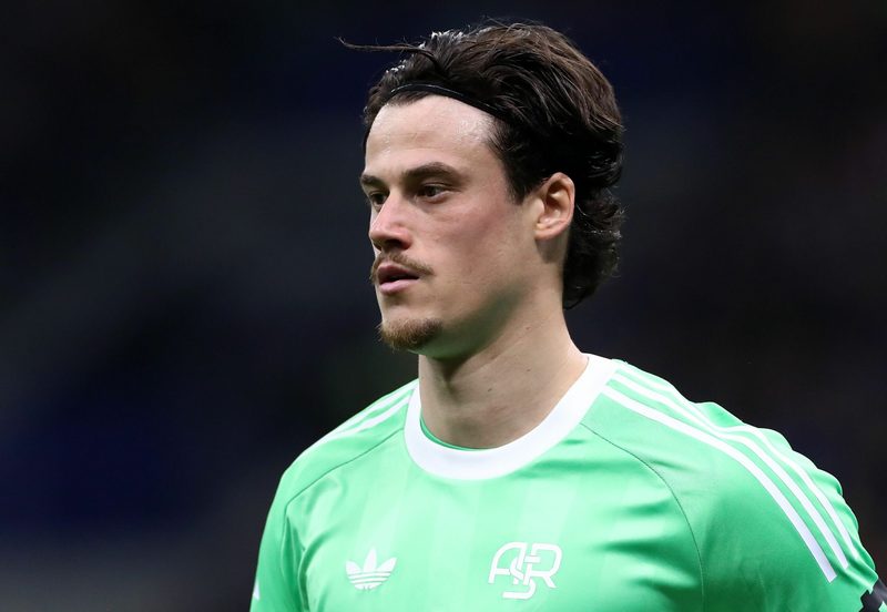 Svilar chiarisce: "La Juventus non mi ha contattato, penso solo alla Roma"