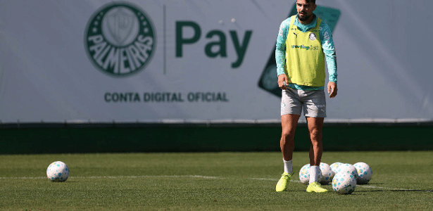 Palmeiras ganha reforços importantes para duelo contra o Vitória após derrota no Brasileirão
