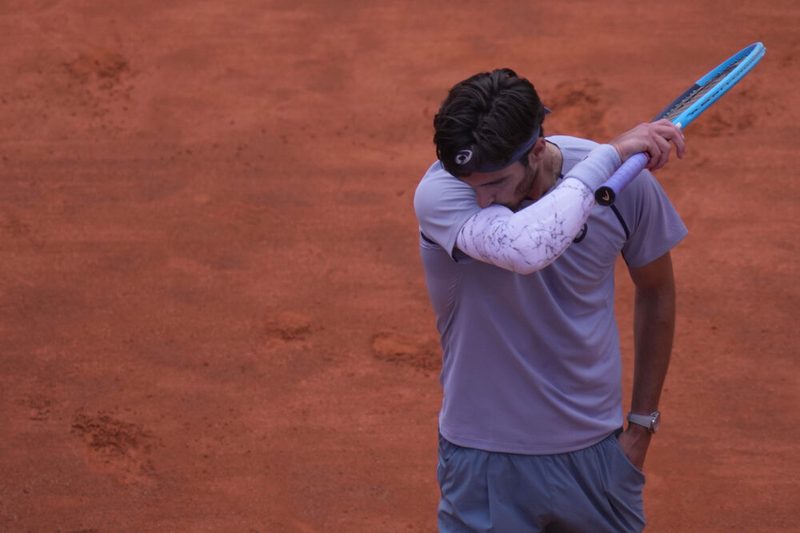 Musetti: l’infortunio e il ritiro da Roland Garros e Wimbledon pesano sul cuore
