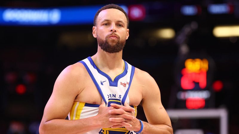 Ungewisse Zukunft für Stephen Curry: Warriors stehen vor großen Herausforderungen
