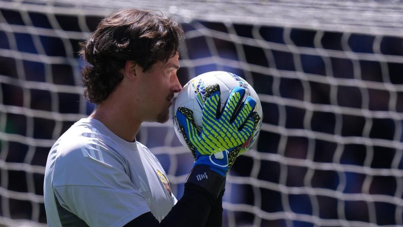 Mile Svilar chiarisce: "La Roma è la mia unica priorità, non so nulla della Juve"