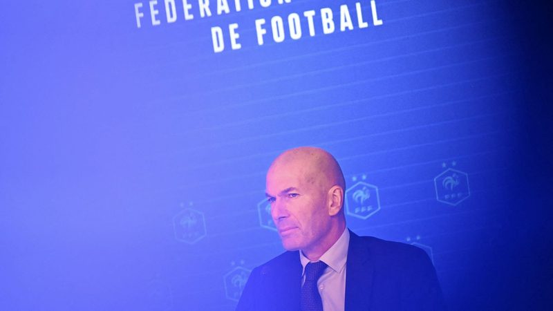 Zinédine Zidane devient sélectionneur des Bleus : "L'équipe de France a un gros potentiel"