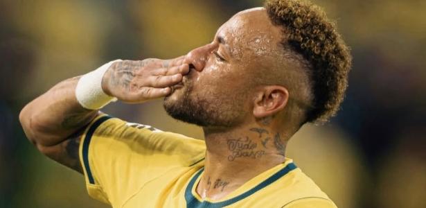 Neymar se despede da seleção brasileira e afirma: 'Meu momento já foi'