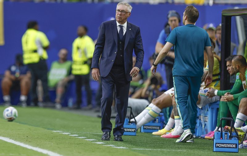 Ancelotti analisa decepção na Copa e anuncia renovação na Seleção Brasileira