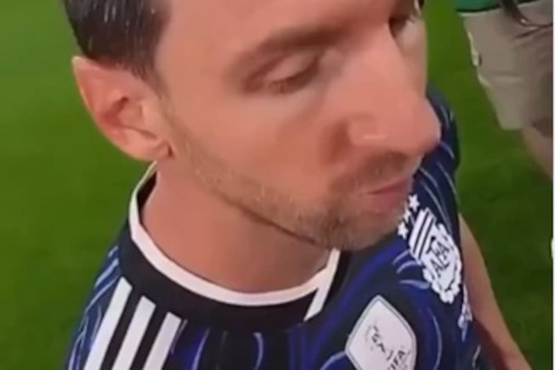La FIFA revela la remontada de Argentina ante Inglaterra desde la cámara del árbitro