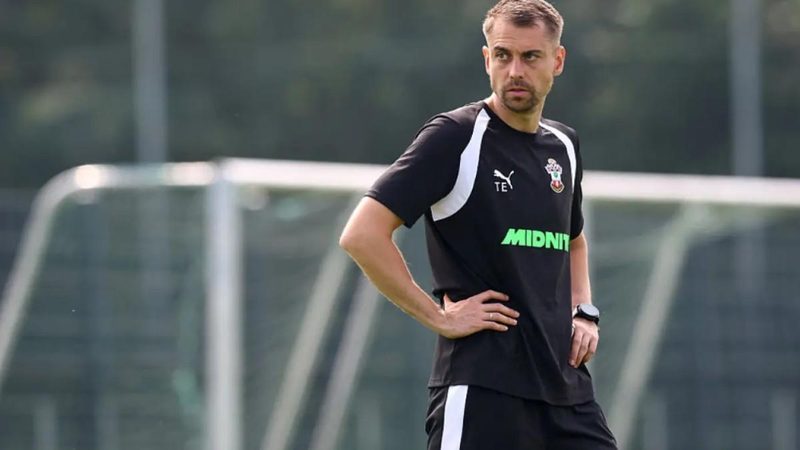 Amenazas de muerte al entrenador del Southampton tras escándalo de espionaje