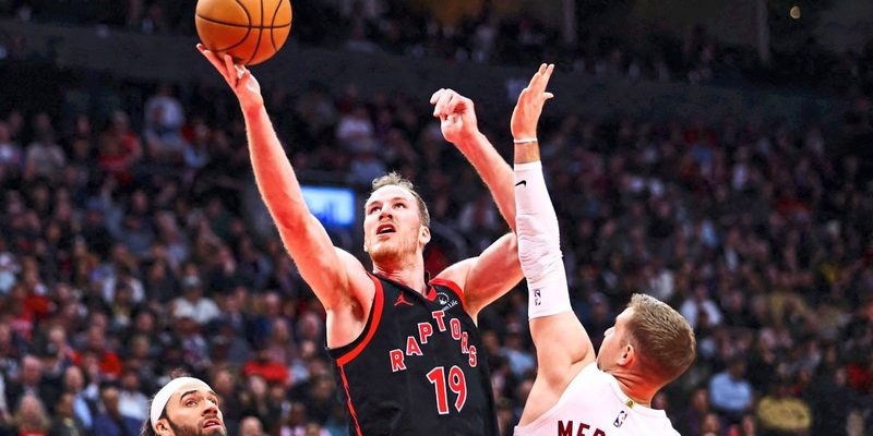 Jakob Pöltl sieht Toronto Raptors auf dem Weg zum NBA-Titel