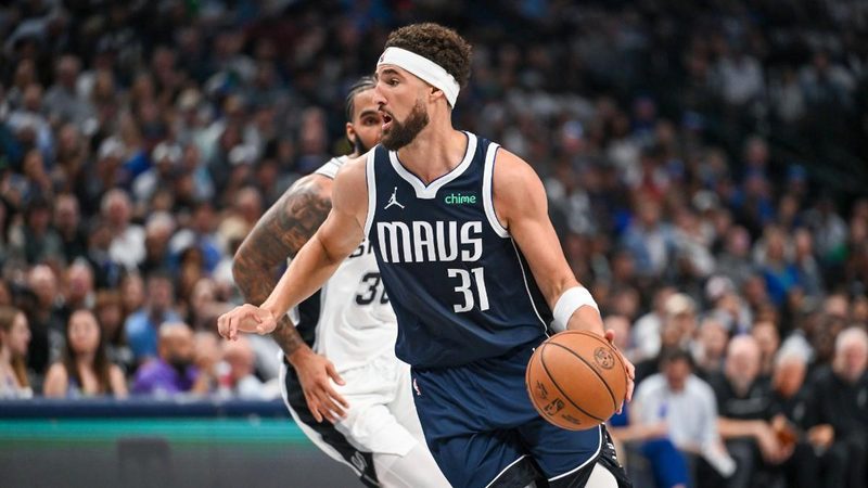Los Mavericks buscan traspasar a Klay Thompson para rejuvenecer su plantilla