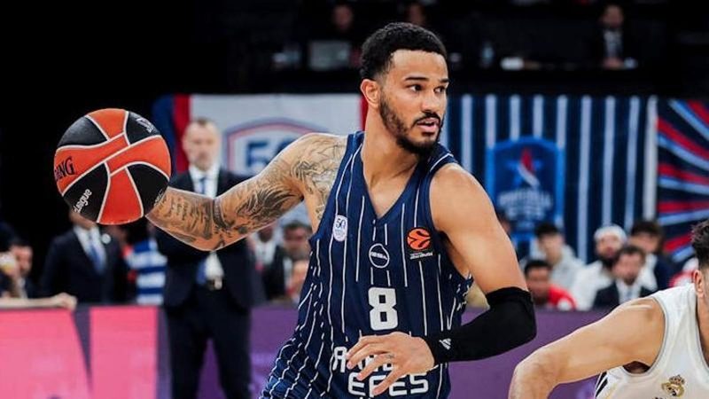 El Estrella Roja asegura a Nick Weiler-Babb tras la debacle del ASVEL Villeurbanne