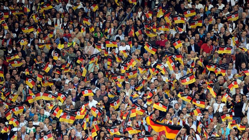 DFB führt Stehplätze bei Länderspielen wieder ein und startet Ticketverkauf