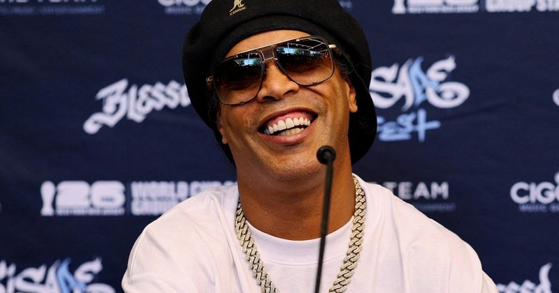 Ronaldinho lanza una oferta millonaria para salvar al AS Monaco de básquet