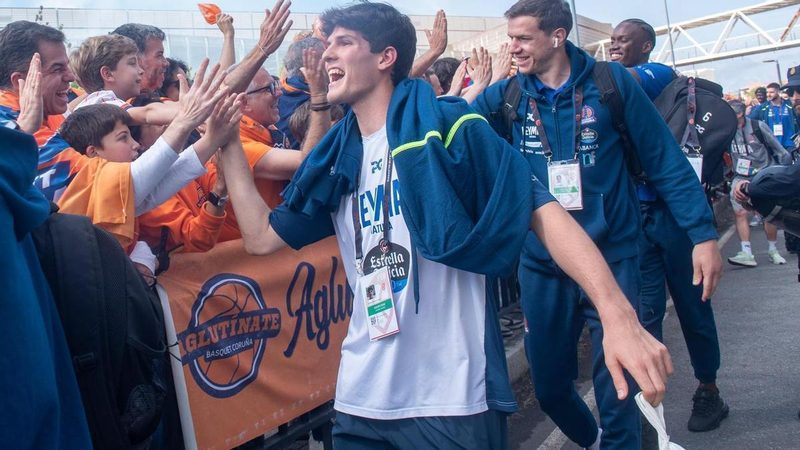 Santi Martínez recuerda su debut en la ACB con el Leyma Coruña ante Giannis Antetokounmpo
