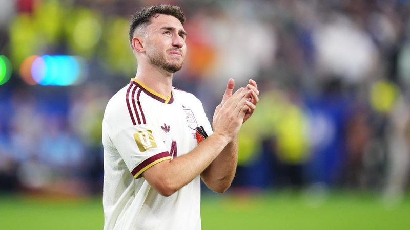 Laporte reaviva rumores sobre su posible fichaje por el Barça tras gestos en redes