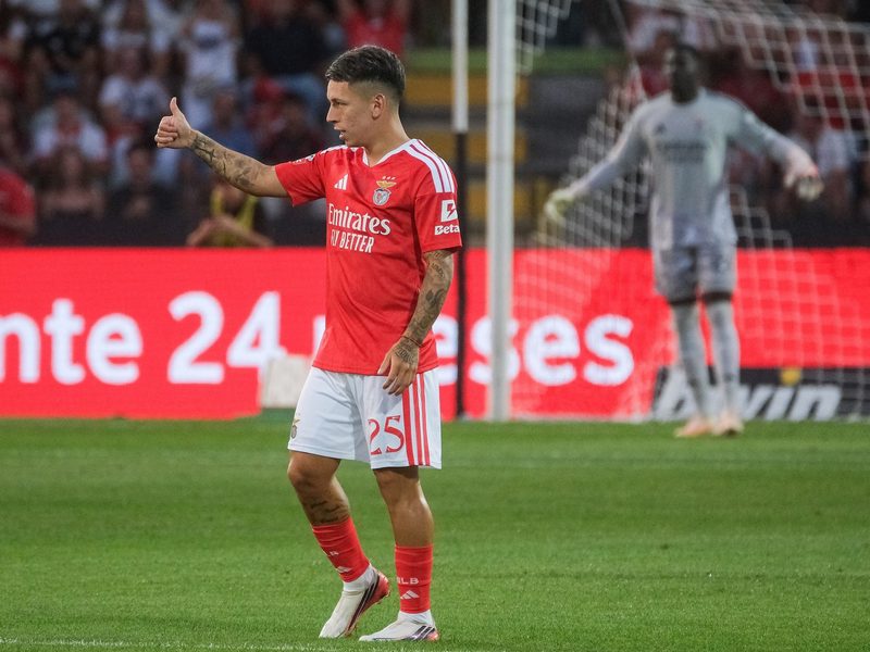 Benfica brilla con goleada 7-0, Gianluca Prestianni destaca con un gol