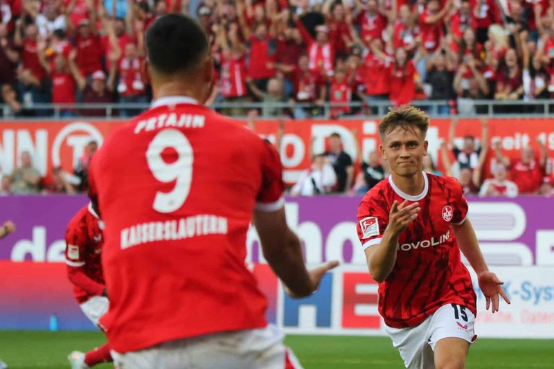 1. FC Kaiserslautern bleibt auch im Derby gegen Karlsruhe torlos