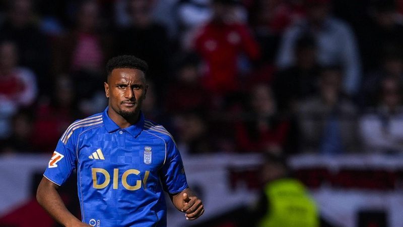 El traspaso de Haissem Hassan marca un hito en la estrategia del Real Oviedo