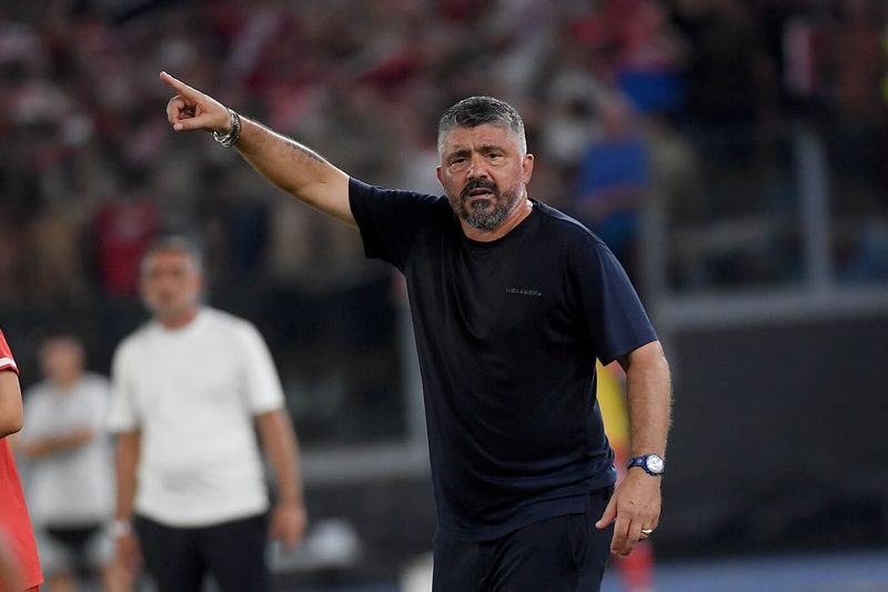 Lazio in crisi dopo il naufragio in Coppa Italia: Gattuso valuta la difesa a tre