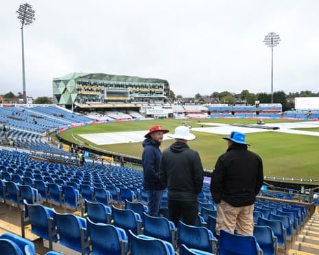 Rain Delays England vs Pakistan Test, Fans Reflect on Past Matches Affected by Weather