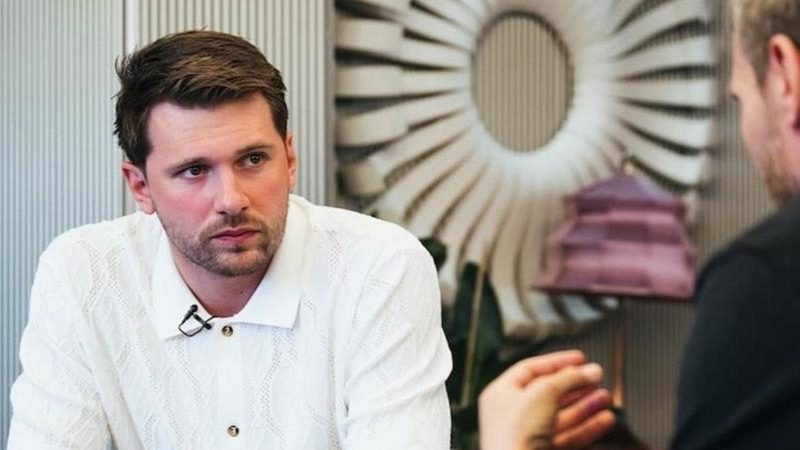 Luka Doncic lidera a Los Lakers en un viaje a Eslovenia para fomentar la química del equipo