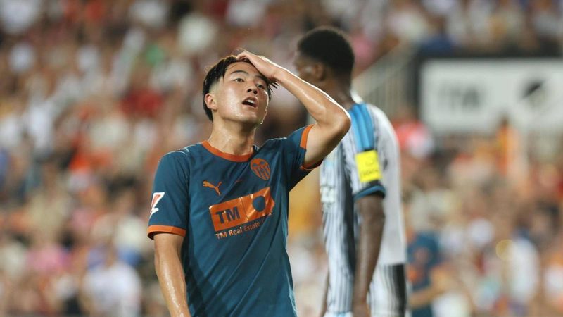 El Leeds United descarta a Ramazani y el Valencia CF se prepara para negociar