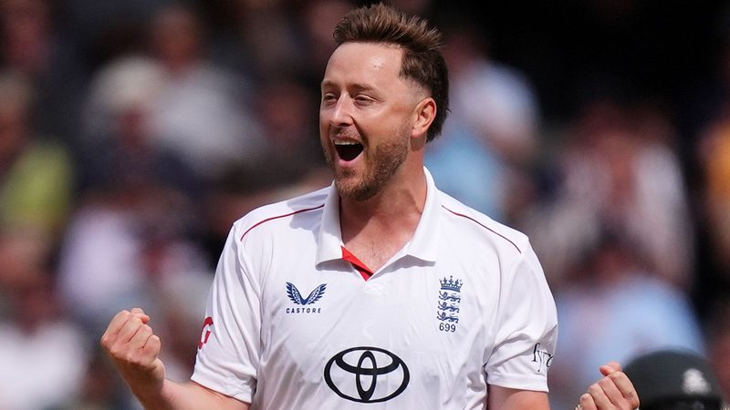 Joe Root Leads England Against Pakistan in Thrilling Test Series at Headingley